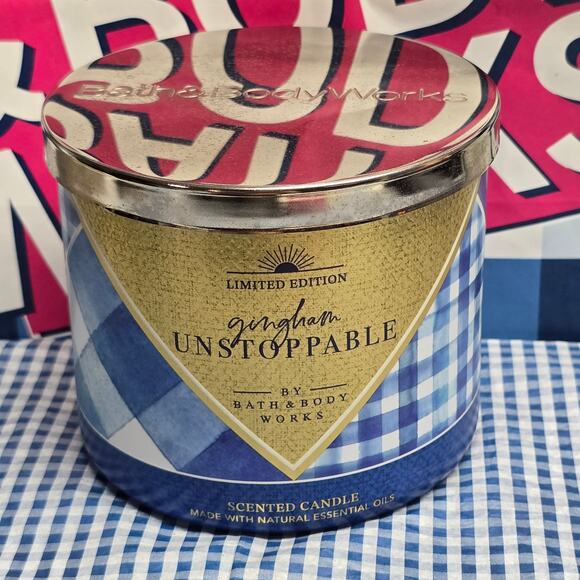 BBW Gingham Unstoppable Large 3 Wick Candle Clean Home Fragrance Decor - Picture 1 of 2